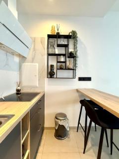 Lovely and Charming studio in the heart of Liege - total comfort - 0