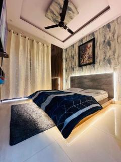 Thehrav Apartments - 9