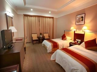 Yantai Golden Beach Hotel - 4