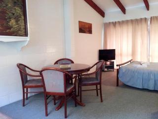 Katikati Motel - 2