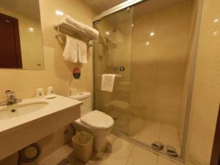 GreenTree Inn Zhenjiang Babaiban Express Hotel - 7