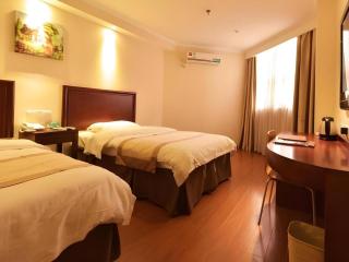 GreenTree Inn Zhenjiang Babaiban Express Hotel - 4