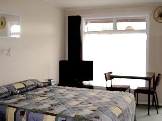 45 on Avenal Motel - 8