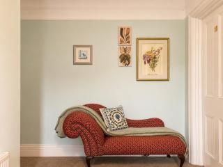 Luxury Torquay Stay - Walk to Harbour & Beach - 7
