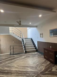 Hotel Corbett Inn - 5