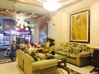 Tan Hoang Long Hotel - 8