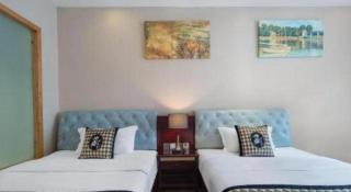 Mount Emei Happy Hotel - 1