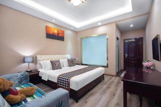 Mount Emei Happy Hotel - 1