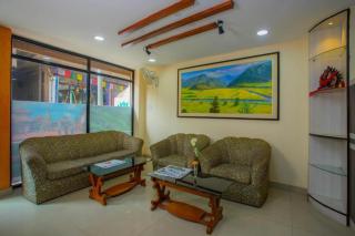 OYO 297 Hotel Aayam - 9