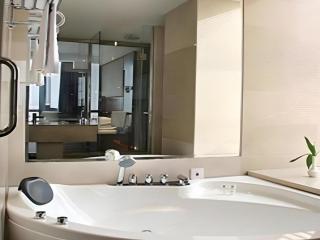 Tianjin Airport Baiyun Hotel - 2