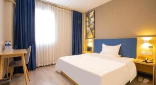7 Days Inn Zhuhai Doumen Daxin Xinduhui Pedestrian Street - 9