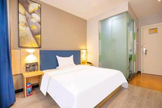 7 Days Inn Zhuhai Doumen Daxin Xinduhui Pedestrian Street - 4