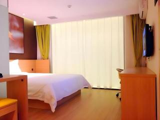 IU Hotel Zhengzhou Lvcheng Square Metro Station - 3