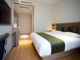 GreenTree Inn Express Shanghai Pudong Lingang New City Yunhan Road - 5