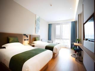 GreenTree Inn Express Shanghai Pudong Lingang New City Yunhan Road - 4