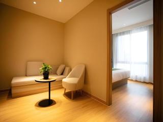 GreenTree Inn Express Shanghai Pudong Lingang New City Yunhan Road - 1