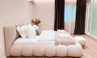 Linda Home - 0