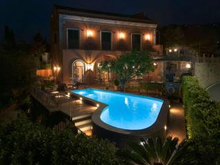 Antique Villa Lucia by Feeling Italy in Town Center with Pool Sea Views and Daily Housekeeping - 9