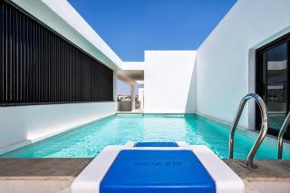 Exclusive Penthouse with a private rooftop pool - 9