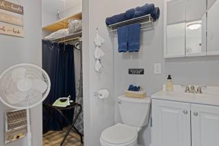Rustic/Sleeps 2/Ext Stay Discnt/FREE WI-fi&Parking - 5