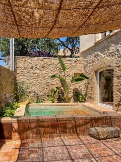 Boutique house in Vilamacolum - 0