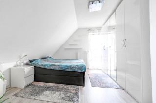 Comfortable House with Terrace for Hannover Trade Fair Visitors - 5