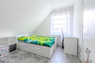 Comfortable House with Terrace for Hannover Trade Fair Visitors - 3