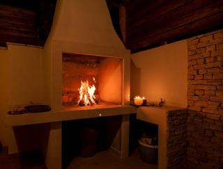 Teivara Private Pool Residence - Heated Pool & Parking - 6
