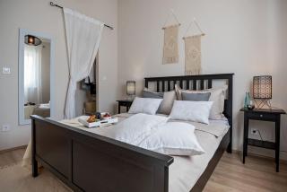 Teivara Private Pool Residence - Heated Pool & Parking - 5
