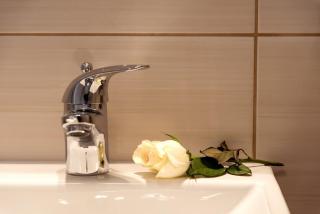 Teivara Private Pool Residence - Heated Pool & Parking - 2