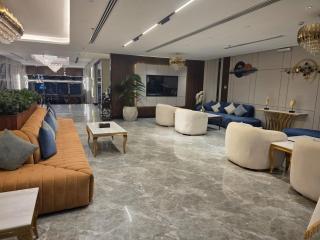 Modern 1BR Apartment with Spacious Living Room - 4