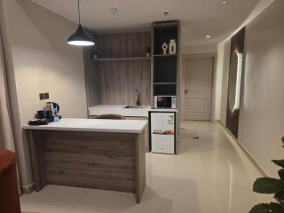Modern 1BR Apartment with Spacious Living Room - 2