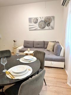 Apartments Antini - Solin - 1