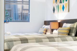 Spacious and Stylish 3BR Apartment in West End - 8