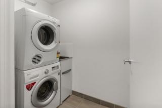 Spacious and Stylish 3BR Apartment in West End - 2