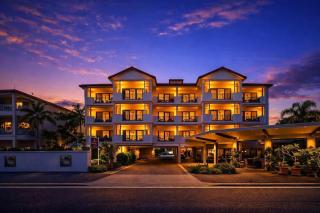 Waterfront Escape Near Palmer Street Dining w Pool - 3