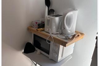 1 Bed Apartment Sleeps 2 - Free Parking - Pets - 7