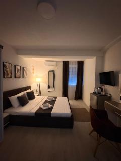 Hotel AKSA - 0