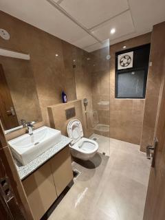 Cozy Fully Furnished 2BHK Stay - 1