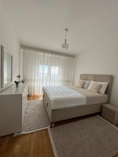 Apartment in bregu i diellit - 4