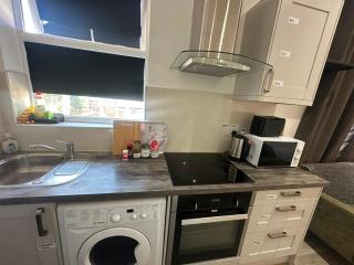 Wimbledon Family Studio Flat 1 - 4
