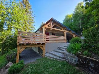LA MAISON DES EXPLORATEURs -LES CHALETS DE MONTSERMAGE - 1