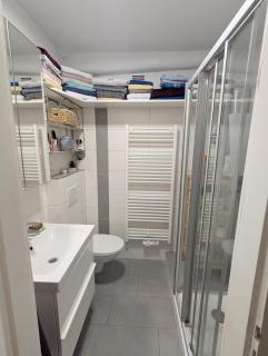 Zentrales Zimmer im Grünen, Messezimmer direkt am Hbf - 2