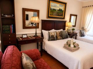 A Tapestry Garden Guest House - 9