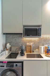 Title Serenity 1-Bedroom Pool Access Suite B111 - 7