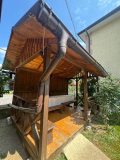 U Gostinnoyi Marichky - 7
