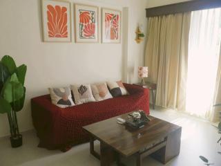 Luxe 2BHK flat with pool, WiFi, Netlfix, kitchen - 0