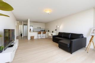 Surfers 1BR 3 Min to Beach - 1