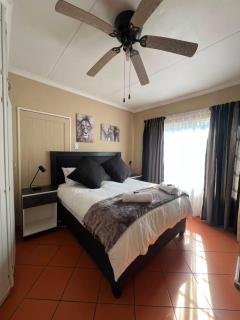 Kingfisher Hideaway - 7