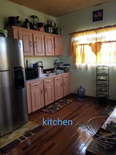 Spacious 3 bedroom with Private Patio and Fast wifi - 4
